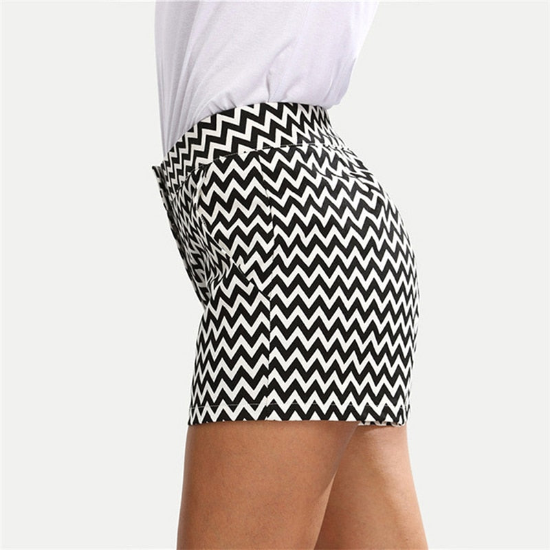 Black and White Mid Waist Casual Shorts