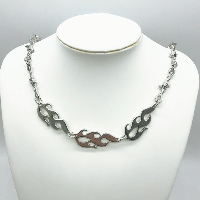 Small Thorn Chain Necklace