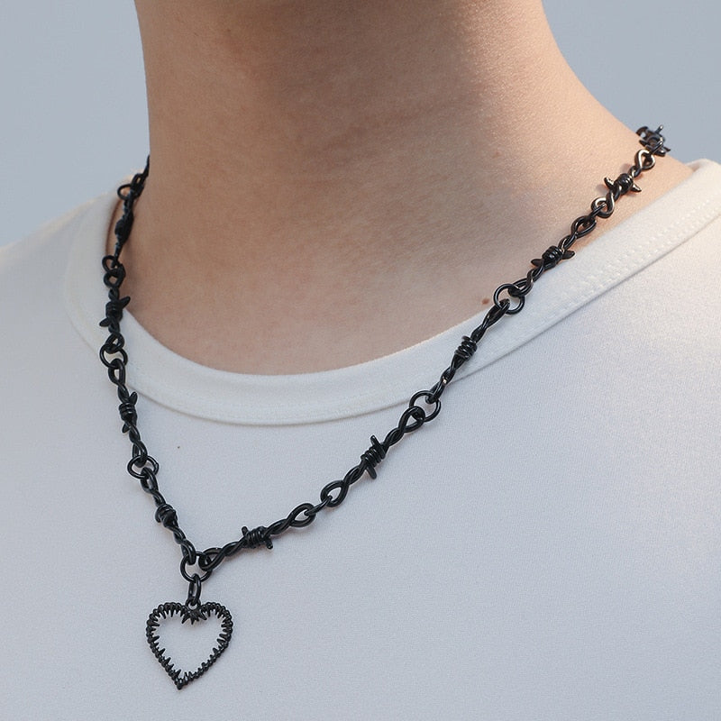 Small Thorn Chain Necklace