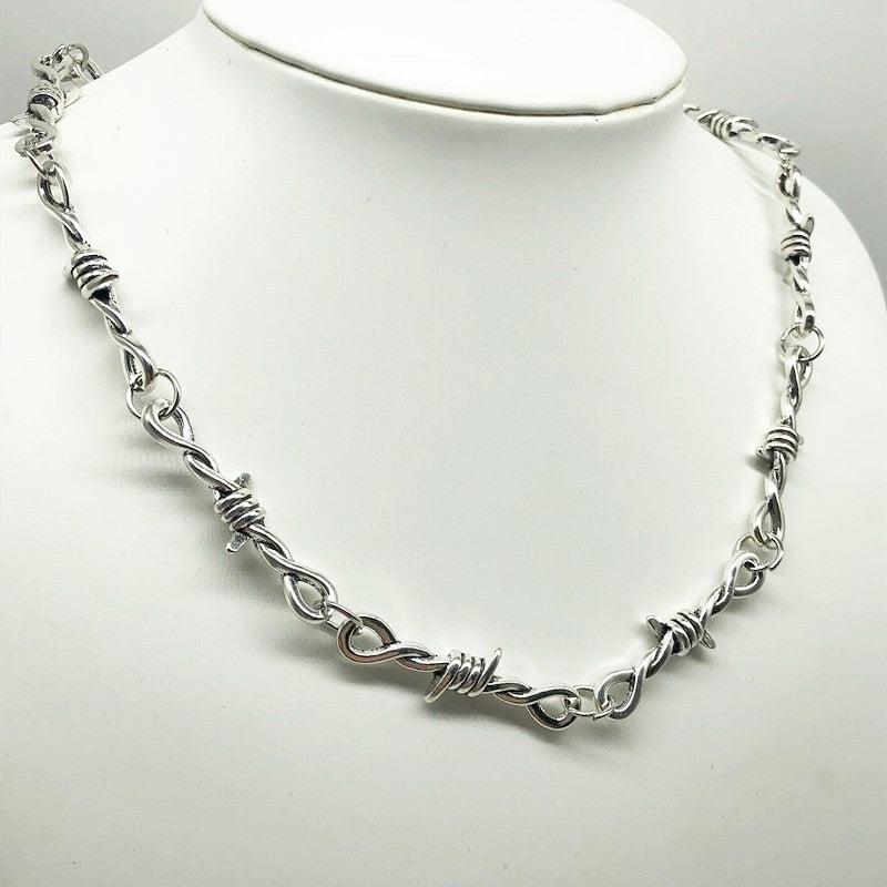 Small Thorn Chain Necklace