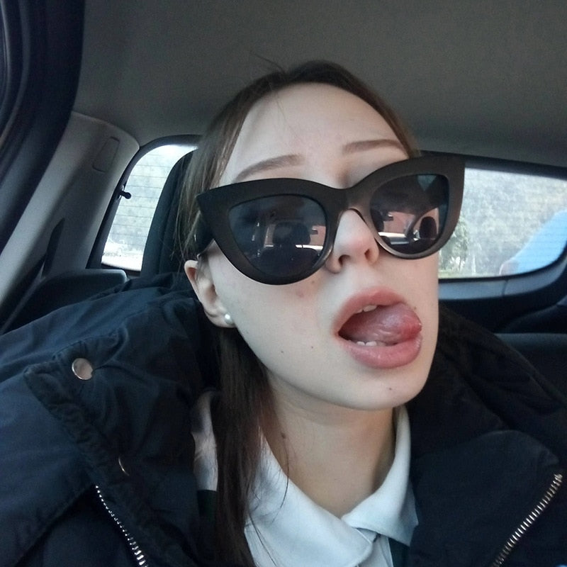 Retro Thick Frame Cat Eye Sunglasses