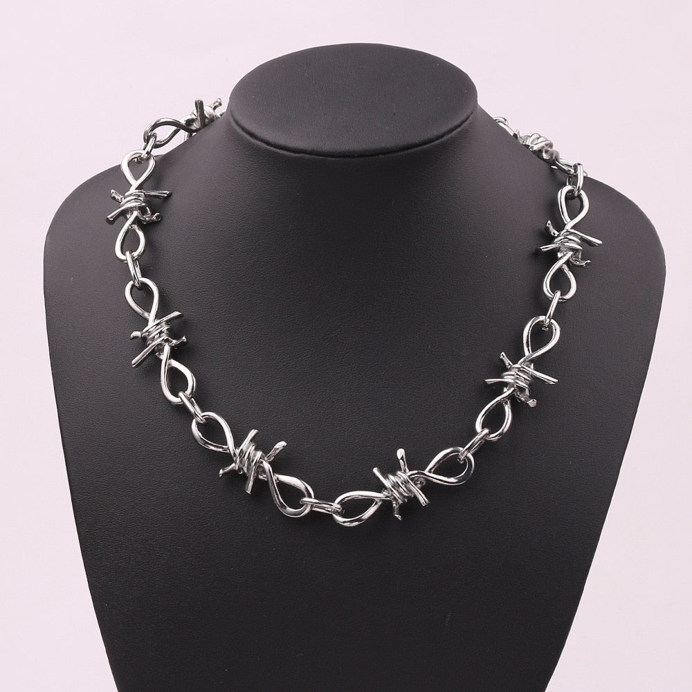 Small Thorn Chain Necklace