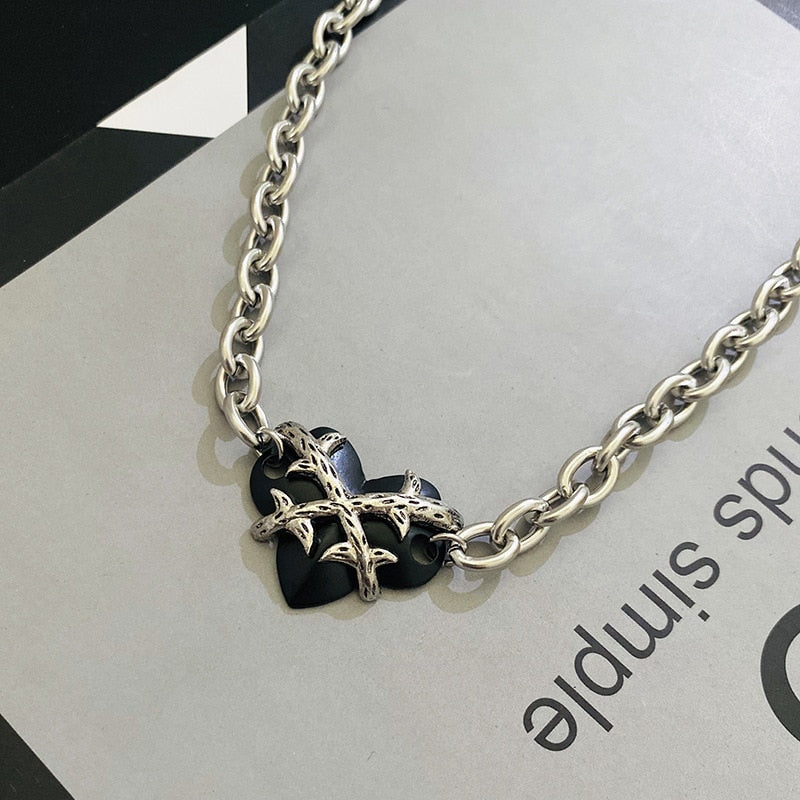 Small Thorn Chain Necklace